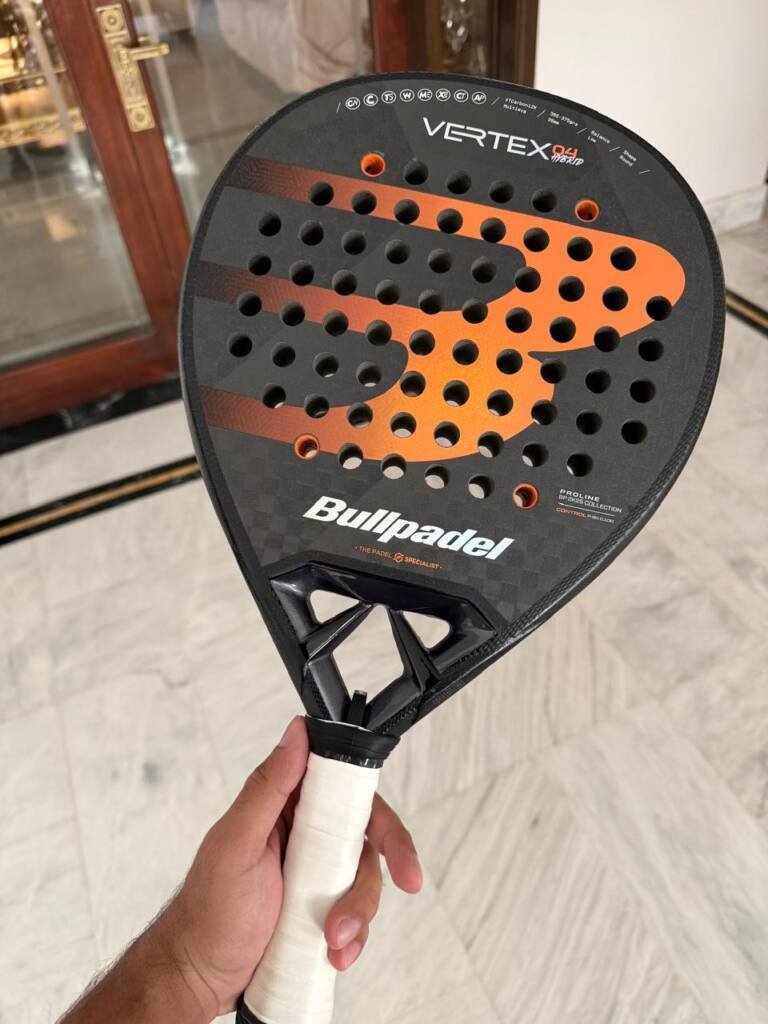 BULLPADEL VERTEX HYBRID 04 2025